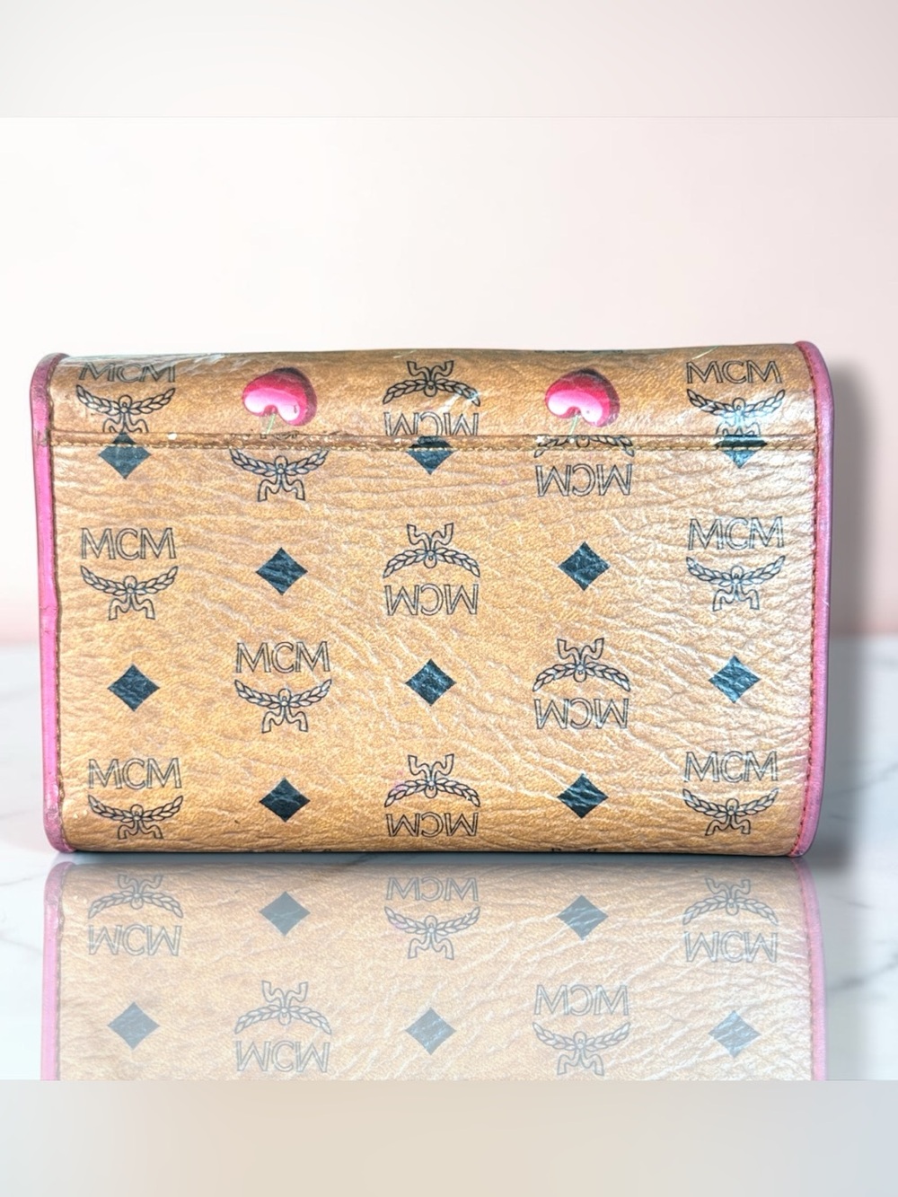 MCM Rare Sweet Visetos Cherry Heart Trifold Wallet Limited Edition 2012 with COA - Picture 5 of 16